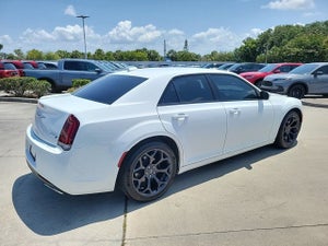 2019 Chrysler 300S