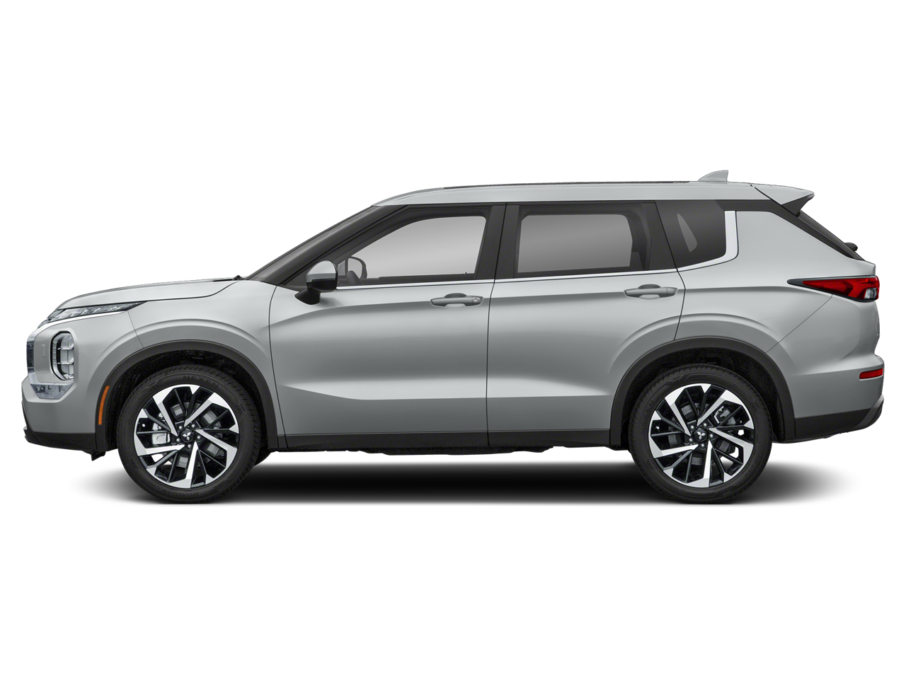 2022 Mitsubishi Outlander Black Edition photo 3