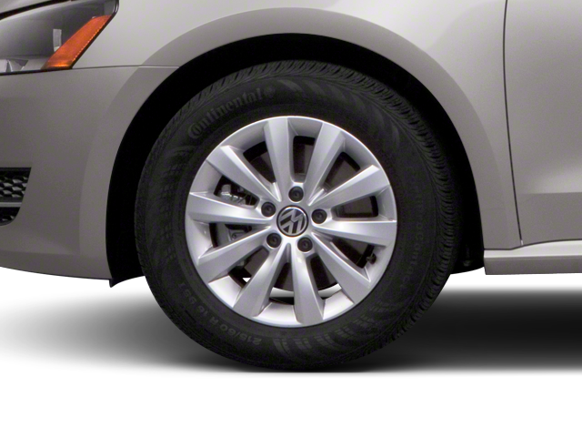 2013 Volkswagen Passat SEL Premium