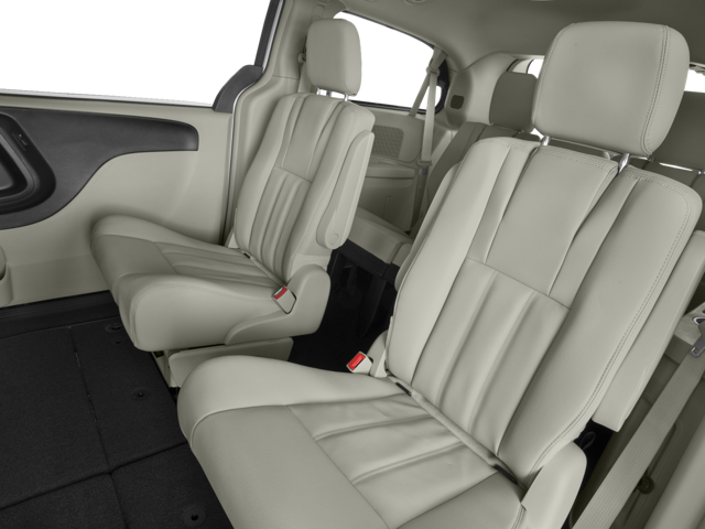 2016 Chrysler Town & Country LX