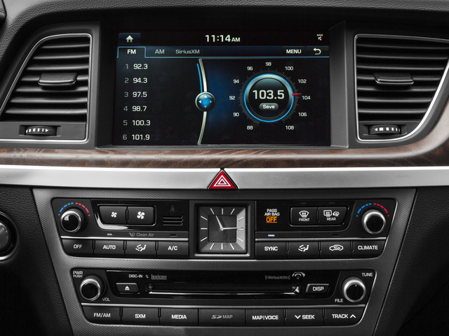 2016 Hyundai Genesis 3.8 photo 4