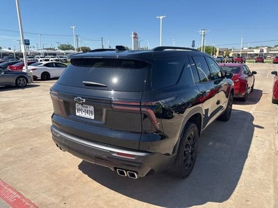 2024 Chevrolet Traverse LT