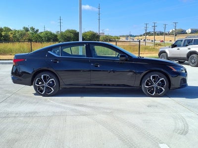 2025 Nissan Altima 2.5 SR
