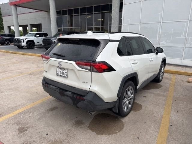 2022 Toyota RAV4 XLE Premium