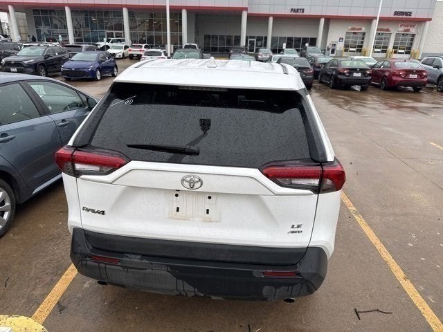 2025 Toyota RAV4 LE