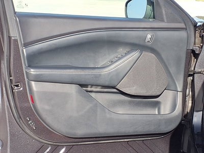 2022 Ford Mustang Mach-E Select