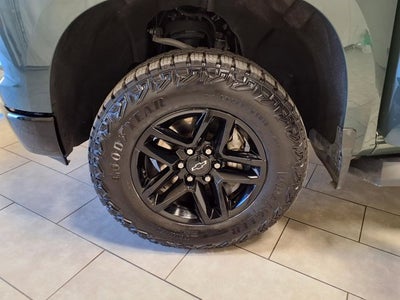 2025 Chevrolet Silverado 1500 Custom Trail Boss