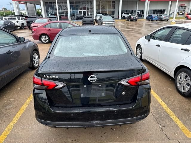 2024 Nissan Versa 1.6 S
