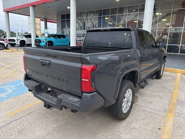 2025 Toyota Tacoma 4WD SR5