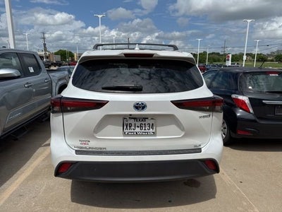 2024 Toyota Highlander XLE