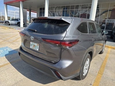 2025 Toyota Highlander LE