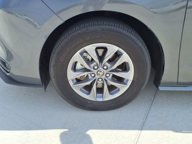 2025 Toyota Sienna XLE