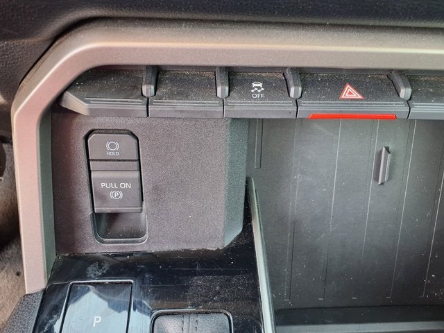 2022 Toyota Tundra 2WD SR5