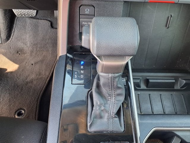 2022 Toyota Tundra 2WD SR5