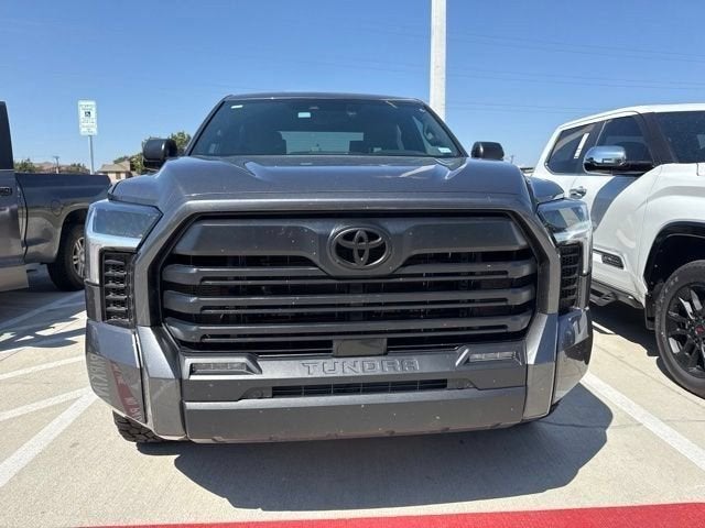 2025 Toyota Tundra 4WD SR5