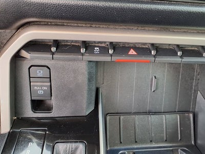 2022 Toyota Tundra 4WD SR5