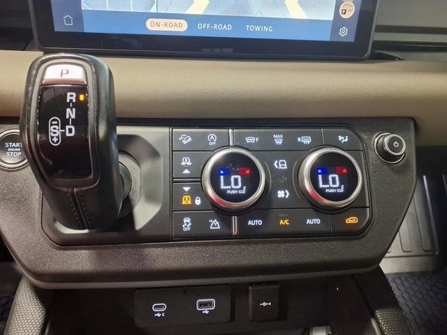 2021 Land Rover Defender X-Dynamic SE