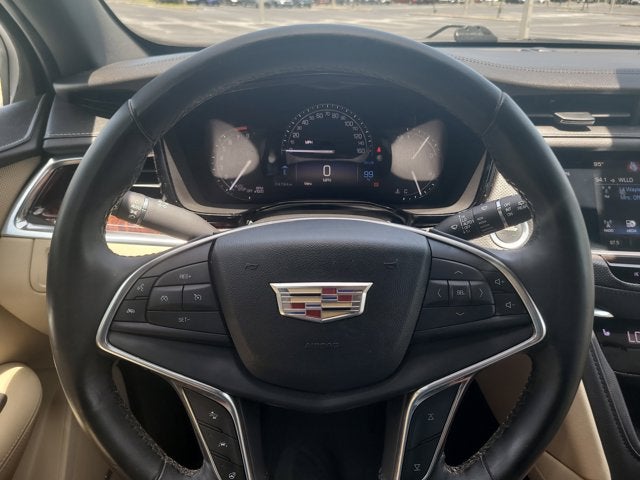 2017 Cadillac XT5 Luxury FWD