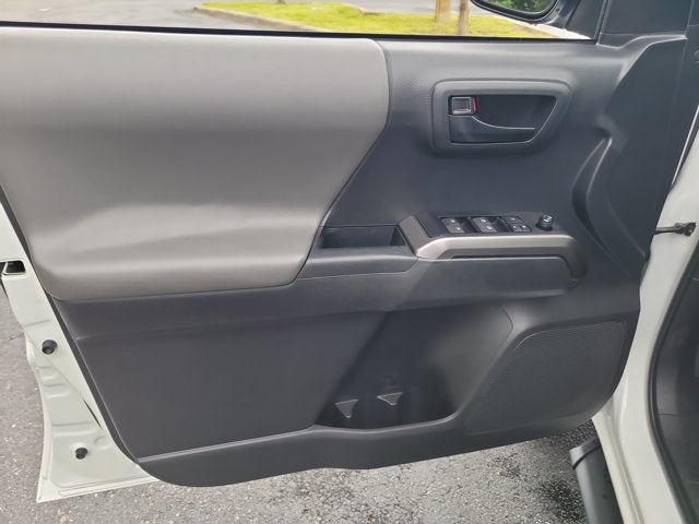 2023 Toyota TACOMA SR5 SR5