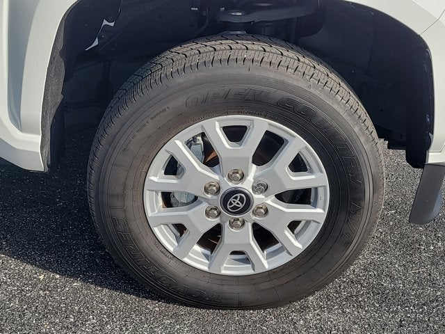 2024 Toyota TACOMA SR5 SR5