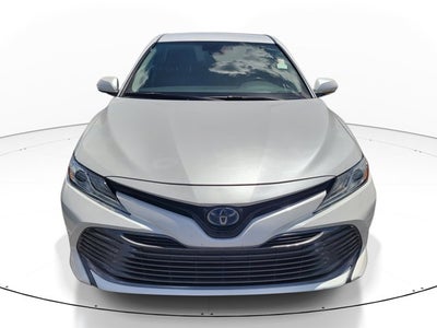 2020 Toyota Camry Hybrid XLE