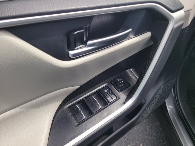 2022 Toyota RAV4 Hybrid Hybrid XLE