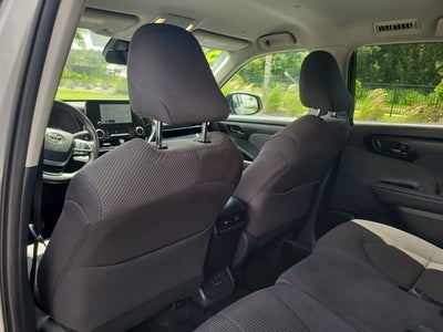 2025 Toyota Highlander LE