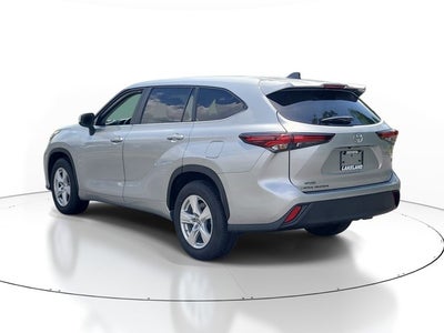 2025 Toyota Highlander LE