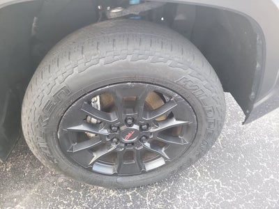 2025 Toyota TUNDRA 4X4 SR5