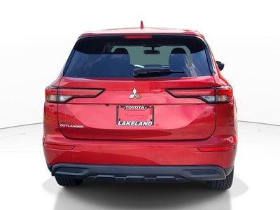 2022 Mitsubishi Outlander ES