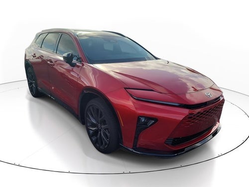 2025 Toyota Crown Signia XLE