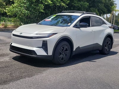 2026 Toyota C-HR SE