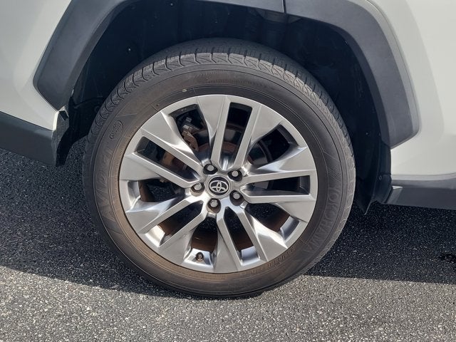2020 Toyota RAV4 XLE Premium