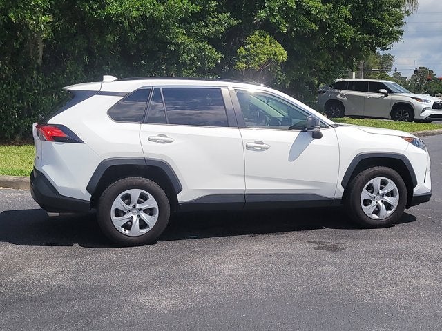 2020 Toyota RAV4 LE