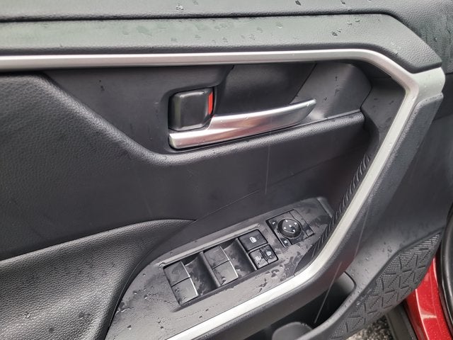 2025 Toyota RAV4 HYBRID Hybrid XLE