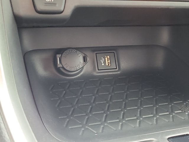 2025 Toyota RAV4 HYBRID Hybrid XLE