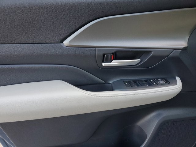 2025 Toyota Grand Highlander LE