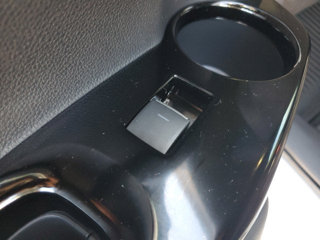 2025 Toyota Corolla Hatchback SE