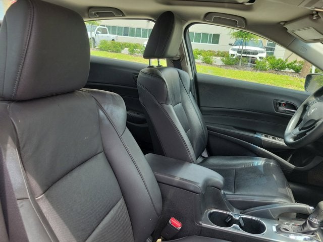 2013 Acura ILX Hybrid Tech Pkg