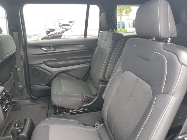 2024 Jeep Grand Cherokee L Laredo X
