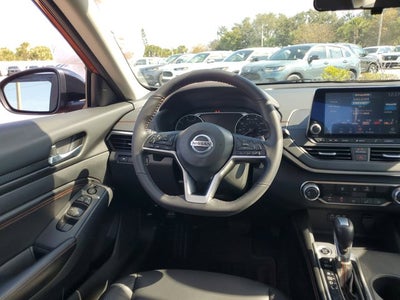 2022 Nissan Altima 2.5 SR