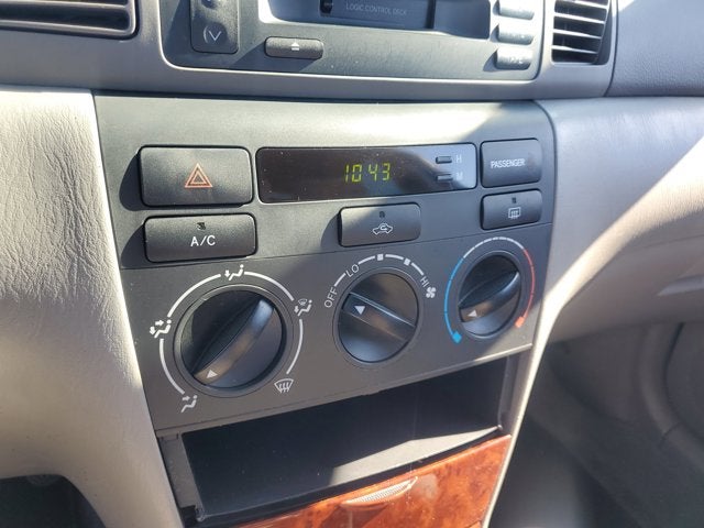 2004 Toyota Corolla LE