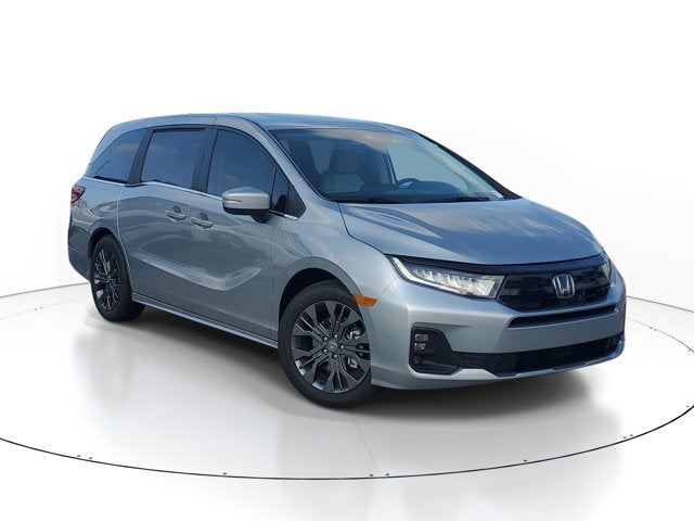 2026 Honda Odyssey Touring's photo