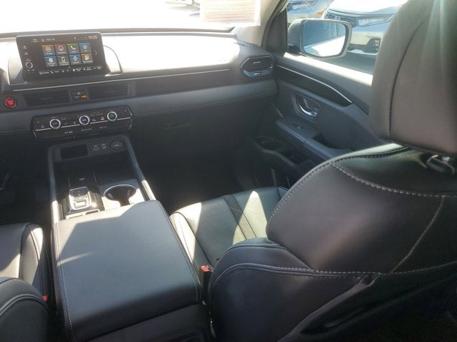 2025 Honda Pilot Touring - Photo 19