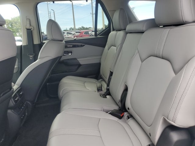 2024 Honda Pilot Touring