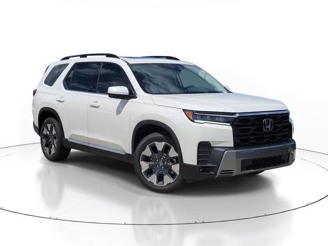 2026 Honda Pilot Touring AWD's photo