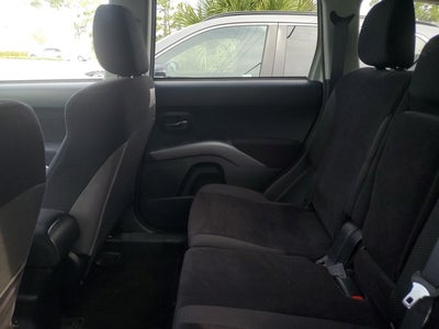 2012 Mitsubishi Outlander ES