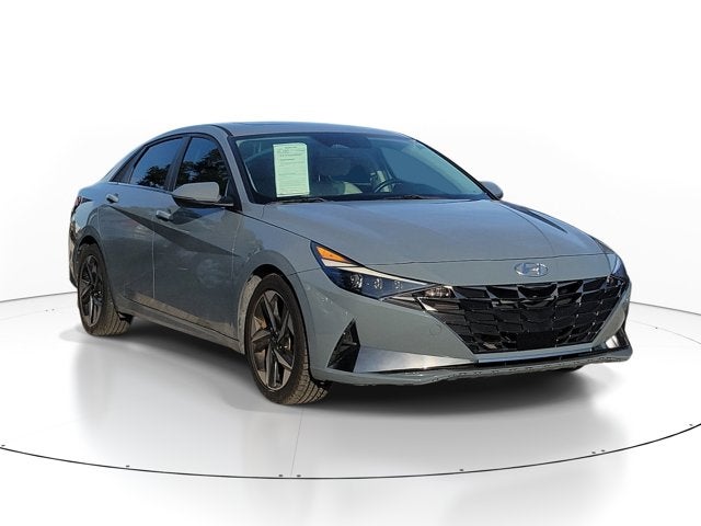 2021 Hyundai Elantra 2.0 Limited IVT's photo