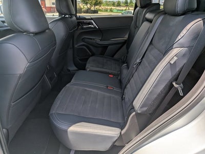 2024 Mitsubishi Outlander SE Black Edition