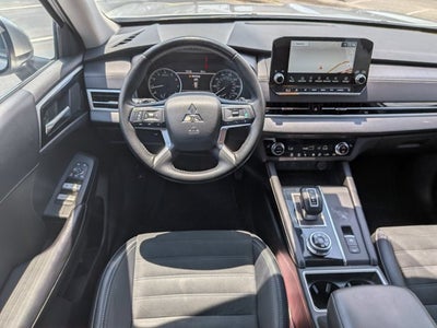 2024 Mitsubishi Outlander SE Black Edition